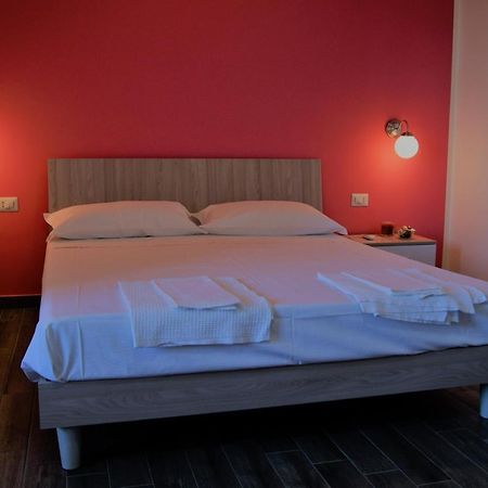 B&B Apollonia Roseto Capo Spulico Bagian luar foto