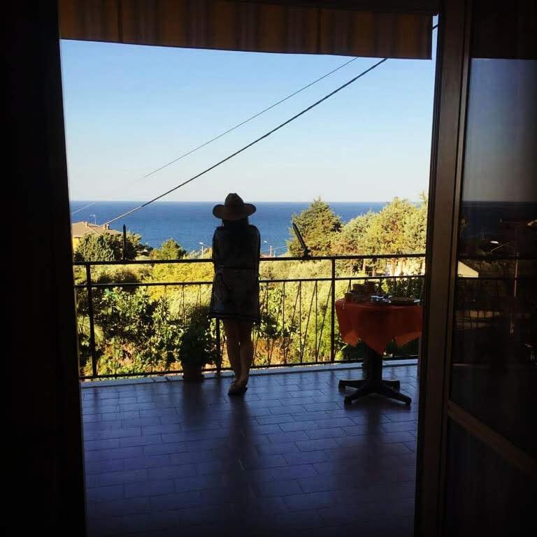 B&B Apollonia Roseto Capo Spulico Bagian luar foto