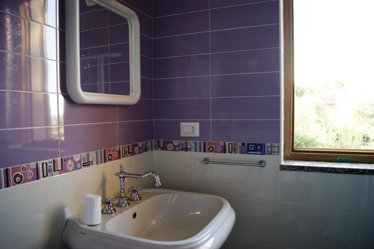 B&B Apollonia Roseto Capo Spulico Bagian luar foto